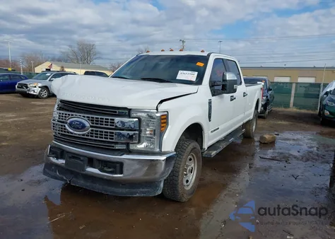 2019 Ford F-250 Xl z USA, uszkodzony, nr VIN 1FT7W2BT0KEC45211